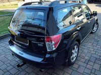 Gebraucht Subaru Forester Exclusive+ 147 PS (108 kW) 2010 Schwarz SUV