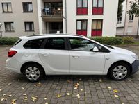 Gebraucht Opel Astra 117 PS (86 kW) 2013 Weiß Kombi