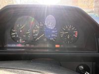 Gebraucht Mercedes E230 132 PS (97 kW) 1987 Grau Limousine