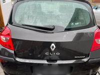 Gebraucht Renault Clio II Expression 89 PS (65 kW) 2005 Schwarz Kleinwagen