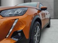 Gebraucht Peugeot e-2008 Active 100 kW (136 PS) 2022 Lackierung orange fusion/typ a SUV