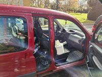 Gebraucht Peugeot Partner 90 PS (66 kW) 2005 Rot Van / Kleinbus