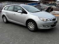 Gebraucht Opel Astra 140 PS (102 kW) 2012 Silber Kombi