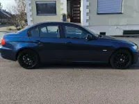 Gebraucht BMW 318 143 PS (105 kW) 2011 Blau Limousine