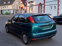 Gebraucht Ford Focus 75 PS (55 kW) 1999 Grün Kombi
