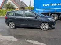 Gebraucht Renault Grand Scénic III Expression 131 PS (96 kW) 2012 Schwarz Van / Kleinbus