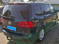 Gebraucht VW Touran Cup 140 PS (102 kW) 2014 Blau Van / Kleinbus