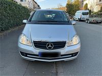 Gebraucht Mercedes A160 Elegance 95 PS (69 kW) 2011 Silber Limousine