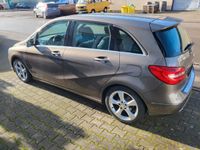 gebraucht Mercedes B180 d Automatik,Xenon,Navi TÜVneu,Reifen neu