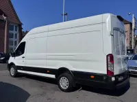 Gebraucht Ford Transit Trend 170 PS (125 kW) 2023 Weiß Van / Kleinbus