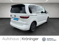 Gebraucht VW Multivan Basis 150 PS (110 kW) 2024 Candyweiß Van / Kleinbus