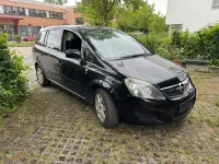 Gebraucht Opel Zafira 116 PS (85 kW) 2010 Schwarz Van / Kleinbus