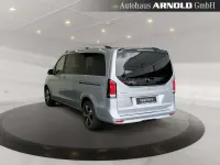 Gebraucht Mercedes V250 Style 190 PS (139 kW) 2025 Silber (hightechsilber) Van / Kleinbus
