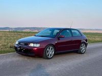 Gebraucht Audi A3 150 PS (110 kW) 2002 Rot Kleinwagen