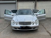 Gebraucht Mercedes E240 177 PS (130 kW) 2002 Silber Limousine
