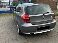 Gebraucht BMW 116 122 PS (89 kW) 2011 Grau Kleinwagen
