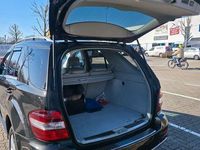 Gebraucht Mercedes ML350 Edition 231 PS (169 kW) 2010 Schwarz SUV