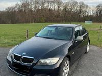 Gebraucht BMW 318 122 PS (89 kW) 2008 Schwarz Limousine
