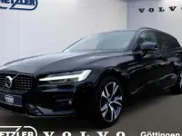 Gebraucht Volvo V60 Plus 197 PS (144 kW) 2022 Black solid stone / solid Kombi