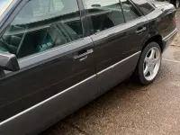 Gebraucht Mercedes 420 1994 Schwarz Limousine