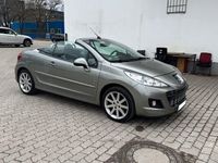 Gebraucht Peugeot 207 CC Roland Garros 120 PS (88 kW) 2009 Grau Cabrio