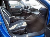 Gebraucht Peugeot e-2008 Allure 100 kW (136 PS) 2022 Blau SUV