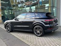 Gebraucht Porsche Cayenne S Chrono 441 PS (324 kW) 2018 Schwarz SUV