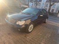 Gebraucht Mercedes C180 129 PS (94 kW) 2001 Schwarz Limousine