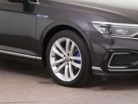 Gebraucht VW Passat GTE 218 PS (160 kW) 2020 Mangangrau metallic Kombi
