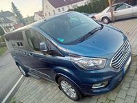 Gebraucht Ford Tourneo Titanium 131 PS (96 kW) 2019 Blau Van / Kleinbus