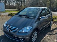 Gebraucht Mercedes A180 109 PS (80 kW) 2011 Silber Kleinwagen