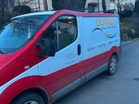 Gebraucht Renault Trafic 114 PS (83 kW) 2014 Rot Van / Kleinbus