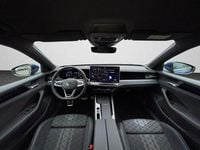 Gebraucht VW Passat R-line 150 PS (110 kW) 2025 Reef blue metallic (metallic) Kombi