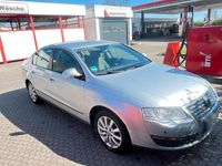 Usata VW Passat 116 CV (85 kW) 2005 Grigio Berlina