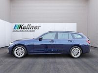 Gebraucht BMW 320 Sport Line 190 PS (139 kW) 2024 Blau Limousine