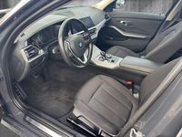 Gebraucht BMW 330e Advantage 184 PS (135 kW) 2020 Grau Kombi