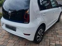 Gebraucht VW e-up! Active 61 kW (83 PS) 2021 Weiß Kleinwagen