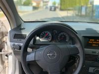 Usata Opel Astra 95 CV (69 kW) 2004 Argento Berlina