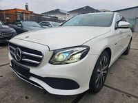 Gebraucht Mercedes E300 194 PS (142 kW) 2019 Weiß Limousine
