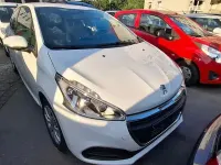 Gebraucht Peugeot 208 Active 82 PS (60 kW) 2016 Weiß Kleinwagen