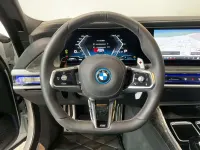 Gebraucht BMW M760e Sport Line 571 PS (419 kW) 2025 Weiß Limousine