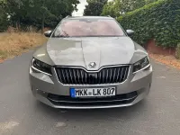 Gebraucht Skoda Superb LAURIN & KLEMENT 190 PS (139 kW) 2017 Beige Kombi