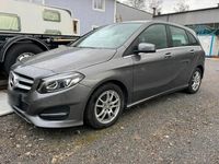 Gebraucht Mercedes B200 136 PS (100 kW) 2016 Grau Van / Kleinbus