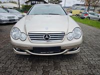 Gebraucht Mercedes C180 143 PS (105 kW) 2006 Beige Coupé