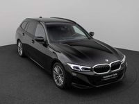 Gebraucht BMW 330 Sport Line 286 PS (210 kW) 2023 Schwarz 2668 Kombi