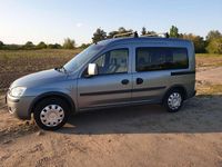 Usata Opel Combo Edition 90 CV (66 kW) 2010 Argento Monovolume