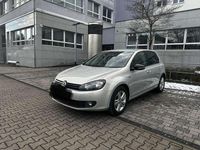 Gebraucht VW Golf VII Match 105 PS (77 kW) 2012 Silber Limousine