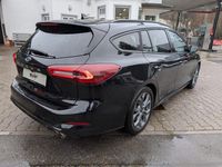 Gebraucht Ford Focus ST-Line 155 PS (114 kW) 2024 Obsidianschwarz metallic Kombi