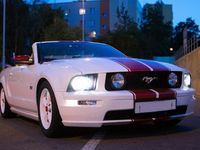 Gebraucht Ford Mustang GT 305 PS (224 kW) 2005 Weiß Cabrio