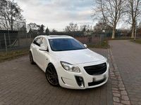 Gebraucht Opel Insignia OPC 325 PS (239 kW) 2011 Weiß Kombi